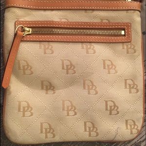 Small/Medium Dooney&Bourke Purse